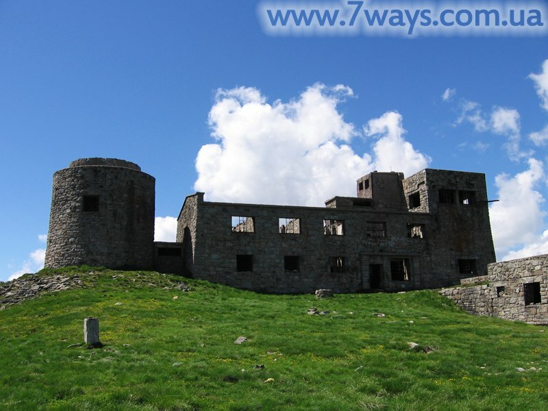 Карпаты, обсерватория на горе Поп-Иван (Черногоре) Карпаты, обсерватория на горе Поп-Иван - Белый Слон