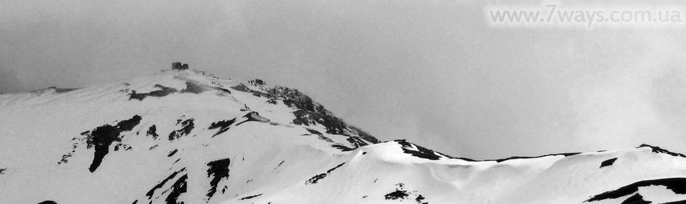 Карпаты, гора Поп-Иван (Черногора) весной Карпаты, гора Поп-Иван (Черногора) весной