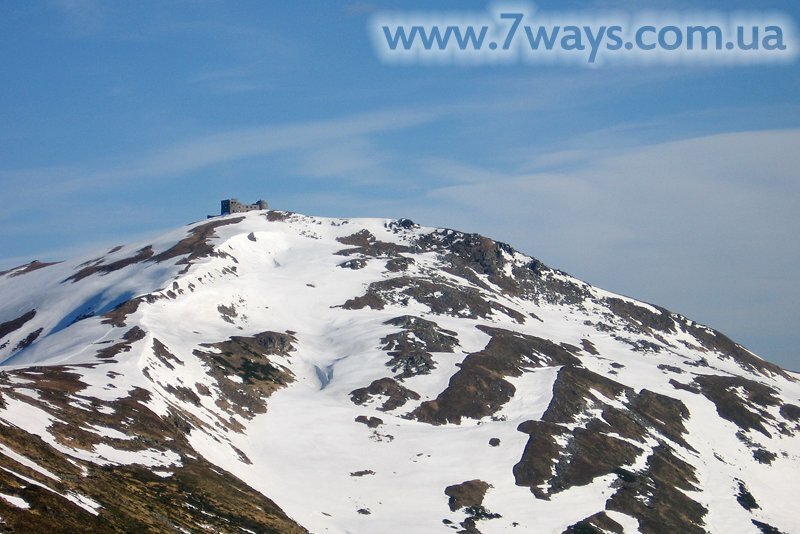 Карпаты, гора Поп-Иван (Черногора) в мае Карпаты, гора Поп-Иван (Черногора) в мае