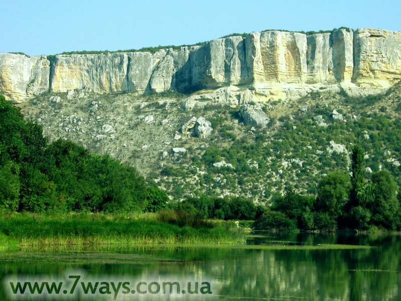 Крым - горное озеро Крым - горное озеро