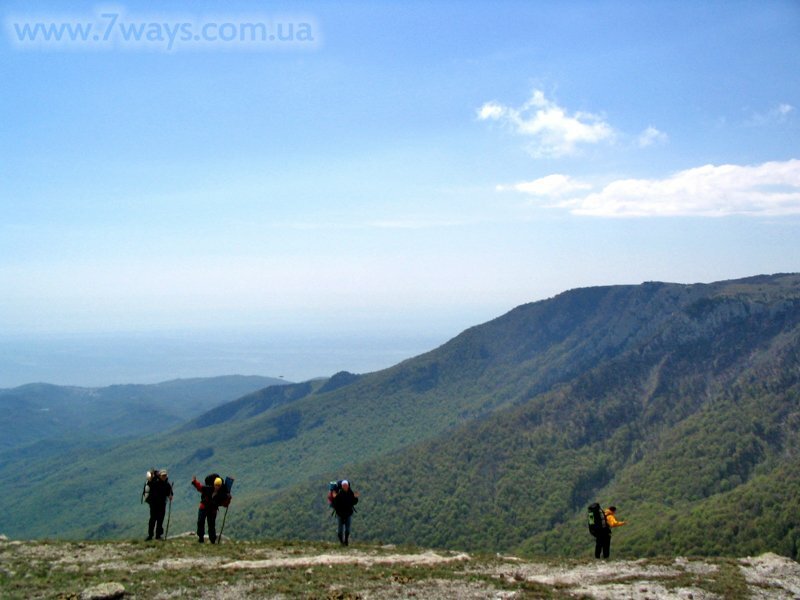 Скалы на обрыве Скалы на обрыве