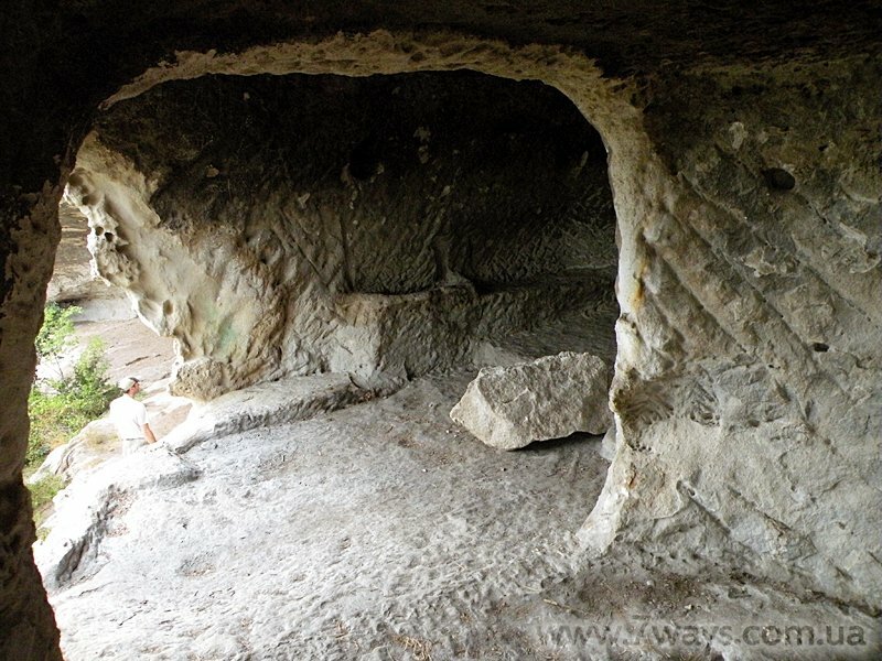 Качи-Кальон, внутри пещеры Подъем к пещерному монастырю