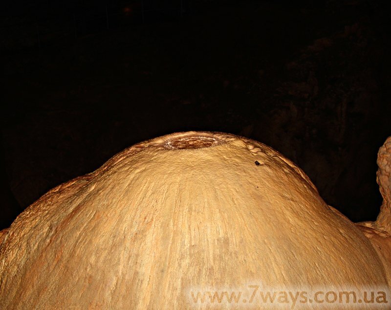 Пещеры Крыма: пещера Мамонтовая (Эмине-Баир-Хосар) - Шапка Мономаха. Крым, пещера Мамонтовая (Эмине-Баир-Хосар) - Шапка Мономаха.