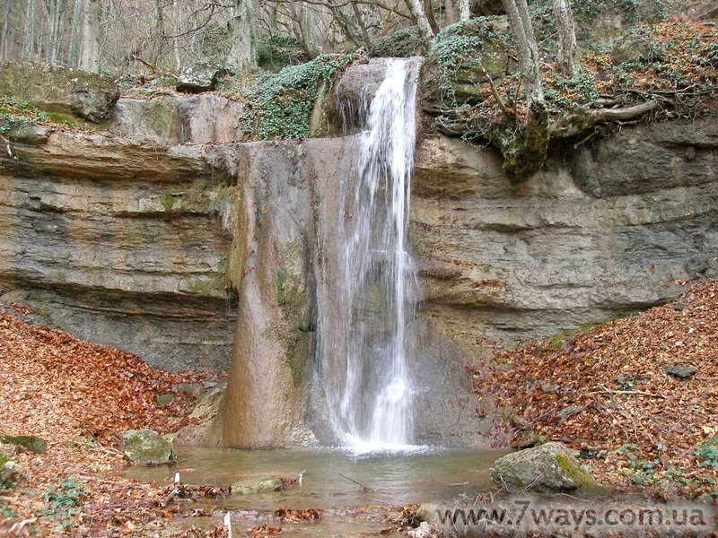 И этот водопад тоже можно назвать Джурлой И этот водопад тоже можно назвать Джурлой