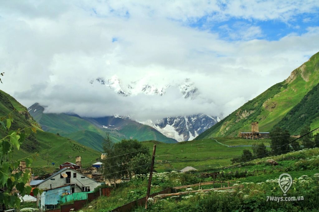 Шхара в тумане, Грузия Шхара в тумане, Грузия